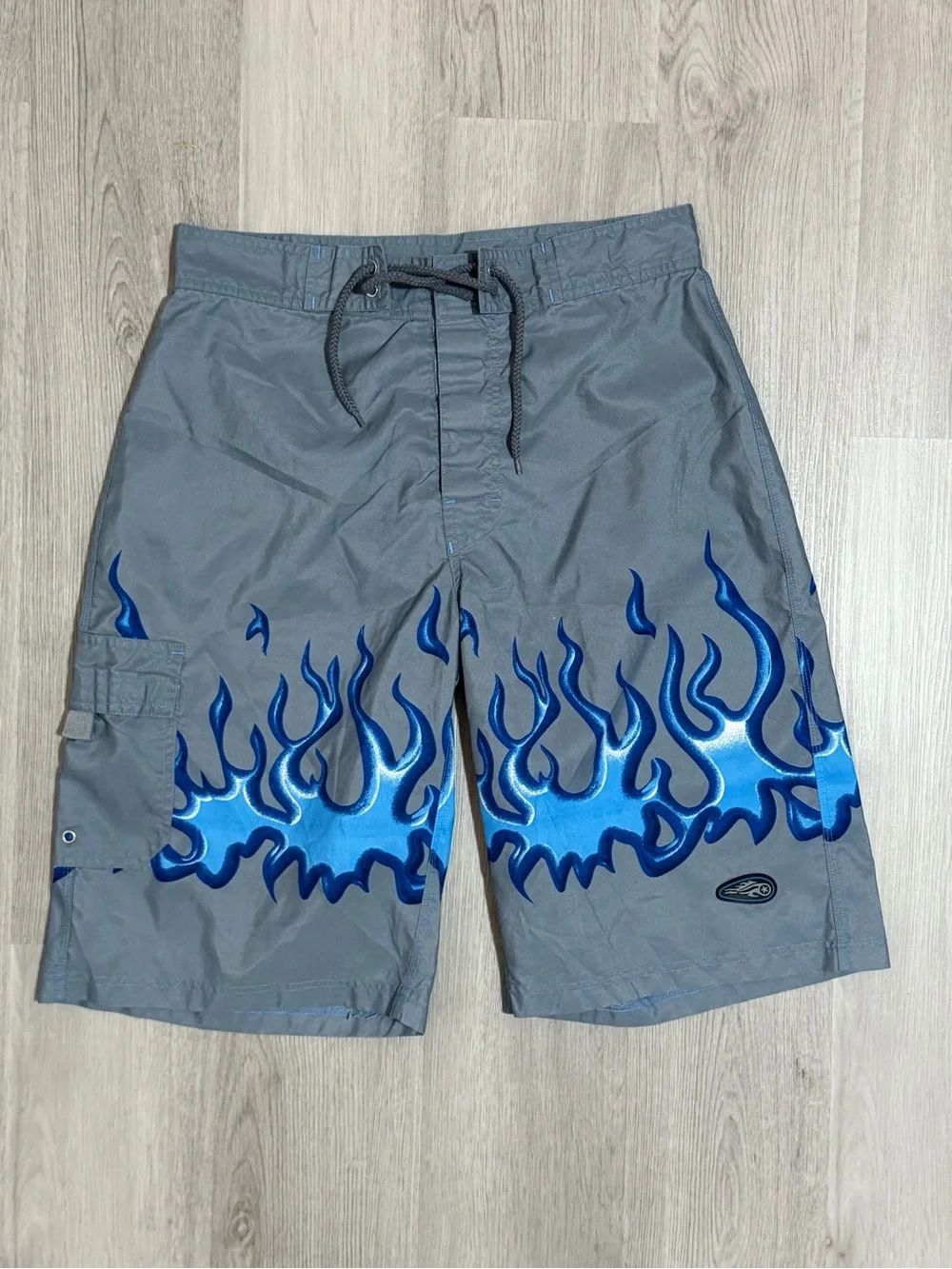 VINTAGE Y2K REDSAND BLUE FLAME BOARD SHORTS